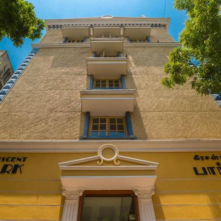 Crescent Park Hotel Madras Buitenkant foto