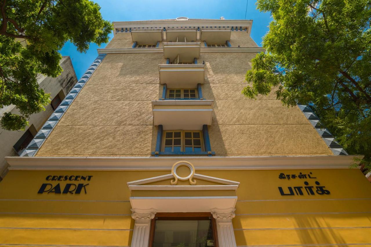 Crescent Park Hotel Madras Buitenkant foto